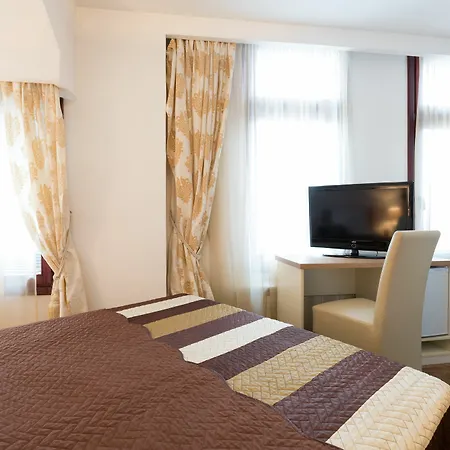 Hotel Garni Family Belgrad